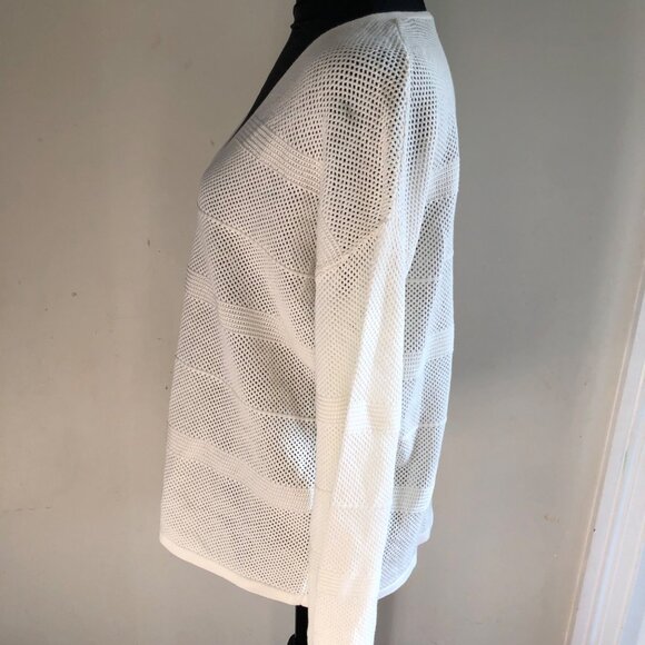 One Grey Day White V-Neck Mesh Knit Long‎ Sleeve Sweater Small NWOT Chic Style - Picture 7 of 7
